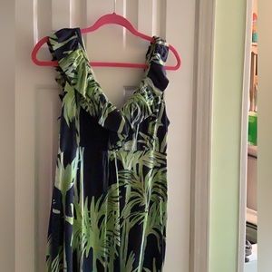 Long lily Pulitzer lovely print dress.